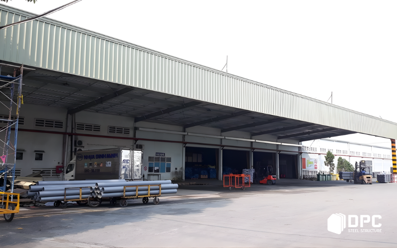 DPC Steel bí quyết chọn canopy chuẩn cho nhà xưởng kết cấu thép